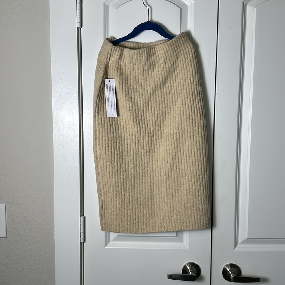 Daily Ritual - Tan skirt - Picture 2 of 3